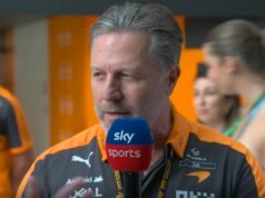 Zak Brown ប្រឈមមុខនឹងការប្រឈមមុខគ្នាបន្ទាប់ពីអះអាងថា McLaren បានចុះហត្ថលេខាលើប្រធានក្រុមថ្មី | F1 | កីឡា