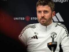 Michael Carrick ‘ខកចិត្ត’ ខណៈដែលចៅហ្វាយ Man Utd ប្រតិកម្មចំពោះការហៅ Man City ដ៏ចម្រូងចម្រាស | បាល់ទាត់ | កីឡា