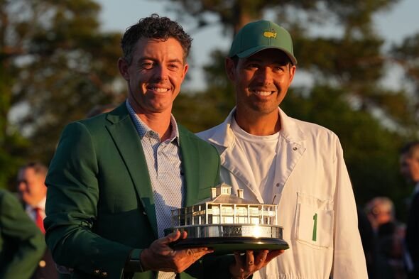 Rory McIlroy ជាមួយ Harry Diamond Rory McIlroy ជាមួយ Harry Diamond