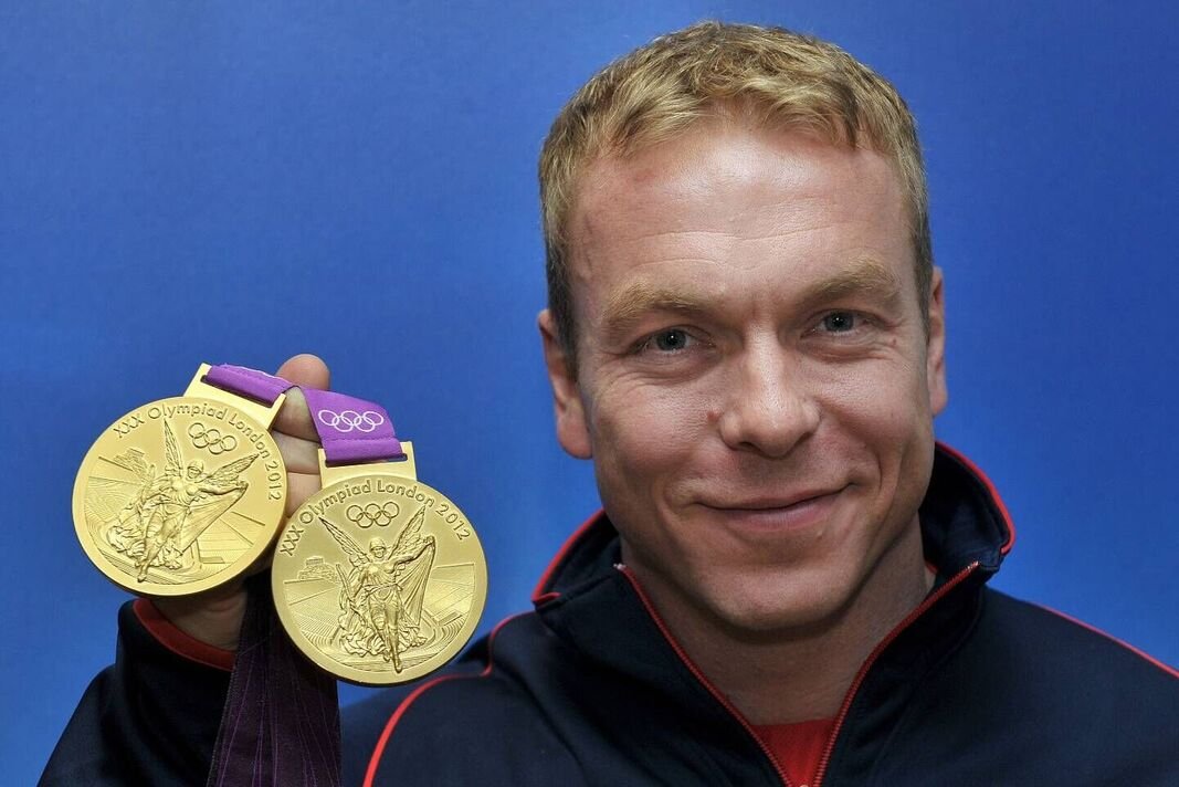 លោក Chris Hoy ជាមួយនឹងមេដាយមាសរបស់គាត់។