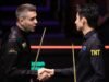 Mark Selby របស់ Stephen Hendry ជជែកបន្ទាប់ពីសើចជាមួយ Wu Yize | ផ្សេងៗ | កីឡា