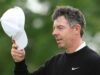 Rory McIlroy ប្រឈមមុខនឹងការពិន័យបន្ទាប់ពីឆ្លើយតបទៅនឹងគ្រោះមហន្តរាយ PGA Championship | វាយកូនហ្គោល | កីឡា