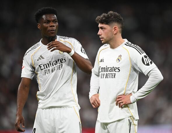 Aurelien Tchouameni របស់ Real Madrid និង Federico Valverde