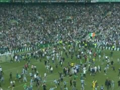 Celtic vs Hearts បញ្ចប់ដោយចលាចល ខណៈកីឡាករត្រូវបានគេនាំទៅបន្ទប់ផ្លាស់សំលៀកបំពាក់បន្ទាប់ពីទីលានដួល | បាល់ទាត់ | កីឡា