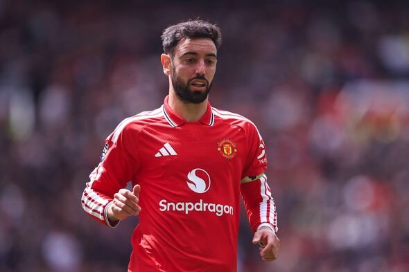 Bruno Fernandes របស់ Manchester United ក្នុង​ការ​ប្រកួត​ Premier League រវាង Manchester United 