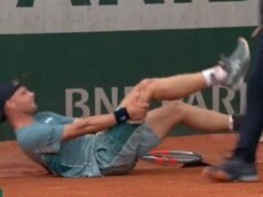 ភាពចម្រូងចម្រាស French Open ផ្ទុះឡើងខណៈដែលតារាត្រូវបានពិន័យដោយសាររបួស និងការវាយដំជាផ្លូវការ | កីឡាវាយកូនបាល់ | កីឡា