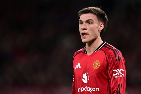 Manuel Ugarte របស់ Manchester United Manuel Ugarte របស់ Manchester United