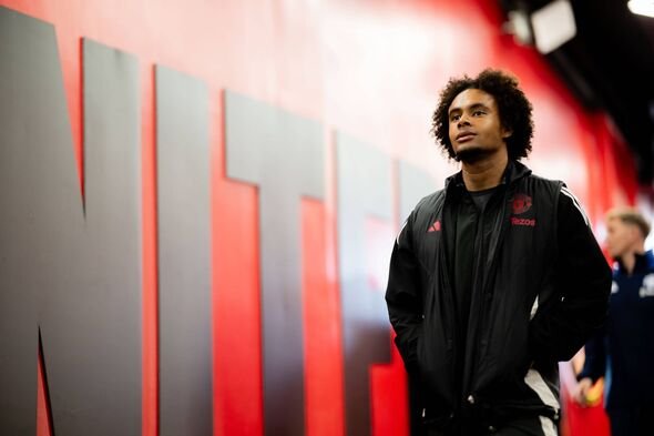 Joshua Zirkzee មុនការប្រកួតជើងទី២ វគ្គពាក់កណ្តាលផ្តាច់ព្រ័ត្រ UEFA Europa League 2024/25 រវាង Manchester United និង Athletic Club។ Joshua Zirkzee មុនការប្រកួតជើងទី២ វគ្គពាក់កណ្តាលផ្តាច់ព្រ័ត្រ UEFA Europa League 2024/25 រវាង Manchester United និង Athletic Club។
