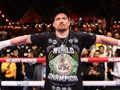 Oleksandr Usyk យល់ព្រមឡើងសង្វៀនបន្ទាប់បន្ទាប់ពីជៀសវាងការតក់ស្លុត Rico Verhoeven | ប្រដាល់ | កីឡា