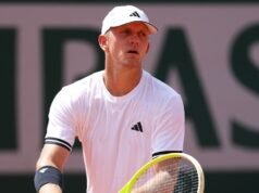 គ្រូបង្វឹករបស់តារា French Open “រារាំងអ្នកលេង និងប្រពន្ធ” ហើយហោះទៅផ្ទះនៅថ្ងៃប្រកួត | កីឡាវាយកូនបាល់ | កីឡា