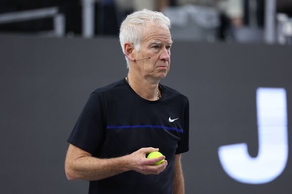 Ohn McEnroe នៃសហរដ្ឋអាមេរិកសម្លឹងមើលមុនពេល All-American Classic នៅ Dallas 2026 Ohn McEnroe នៃសហរដ្ឋអាមេរិកសម្លឹងមើលមុនពេល All-American Classic នៅ Dallas 2026