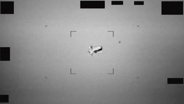 Capture-d-ecran-d-une-video-publiee-par-le-Pentagone-dans-son-dossier-sur-les-OVNIS-8-mai-2026-22909.jpeg