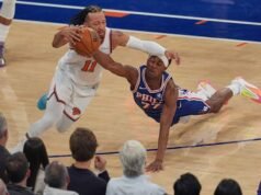 ក្រុម Knicks បានផ្តួល 76ers 137-98 ដើម្បីចាប់ផ្តើមជុំទីពីរ និងបន្តកំណត់ត្រាក្រោយរដូវកាលជាប្រវត្តិសាស្ត្ររបស់ពួកគេ។