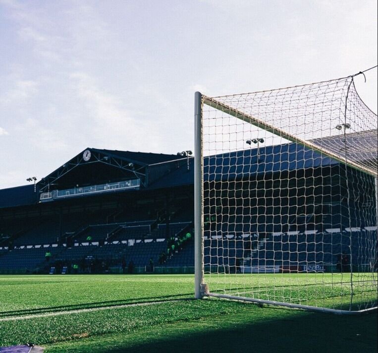 ទីលាននៅ Fratton Park
