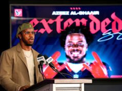 Texans បានចុះហត្ថលេខាលើ Pro Bowl LB Azeez Al-Shaair ដល់ការបន្ថែមរយៈពេល 3 ឆ្នាំដែលនឹងរក្សាគាត់នៅក្នុង Houston រហូតដល់ឆ្នាំ 2029 ។