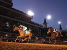 Always a Runner ឈ្នះពាន Kentucky Oaks លើកទី 152 ក្លាយជាអ្នករត់ដំបូងគេដែលរត់ក្រោមពន្លឺភ្លើងក្នុងពេលដ៏សំខាន់