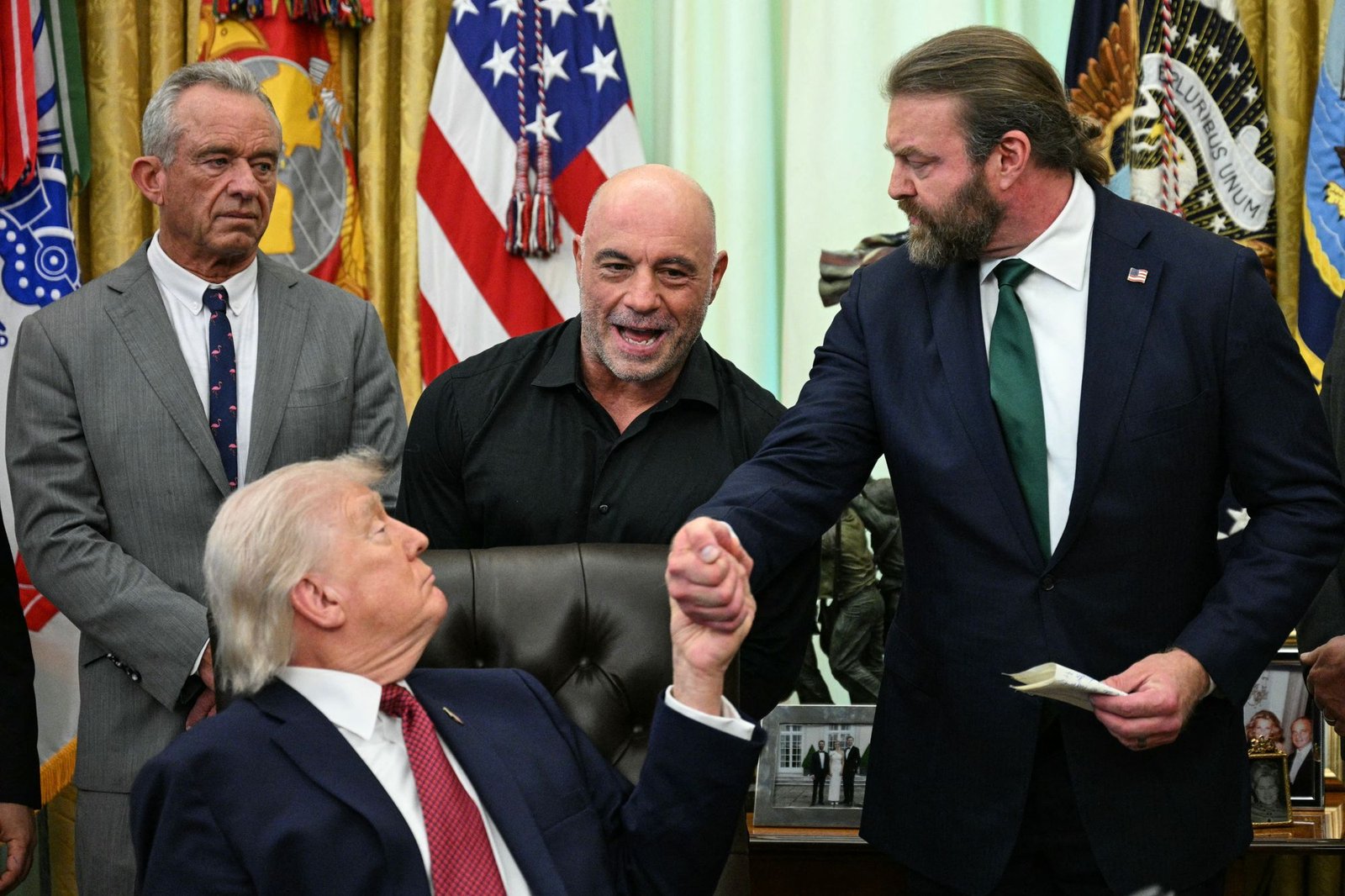 Rogan បានគាំទ្រ Trump នៅក្នុងការបោះឆ្នោតឆ្នាំ 2024 ប៉ុន្តែអ្នករៀបចំកម្មវិធីផតឃែស្ថក៏មិនខ្លាចក្នុងការបំបែកជាមួយប្រធានាធិបតីលើបញ្ហាជាច្រើន