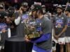Jalen Brunson ដឹកនាំ Knicks ទៅវគ្គផ្តាច់ព្រ័ត្រ NBA និងឈ្នះពានរង្វាន់ Larry Bird ជា MVP ក្នុងវគ្គផ្តាច់ព្រ័ត្រ Eastern Conference