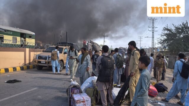 Pakistan-Train-Bombing-13_1779605202064_1779605261449_e2c2bc0e-d2d6-4c98-8653-98e28e57d2eb.jpg