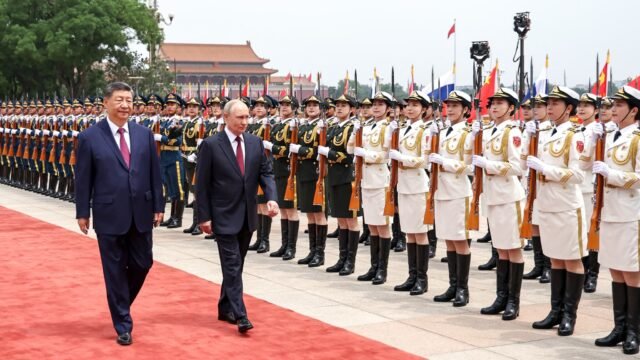 Poutine-et-Xi-2289059.jpg