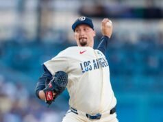 Blake Snell កំពុងរៀបចំសម្រាប់ការវះកាត់យកផ្នែករាងកាយដែលរលុងចេញពីកែងដៃរបស់គាត់។ Dodgers រំពឹងថាគាត់ត្រលប់មកវិញនៅរដូវកាលនេះ។