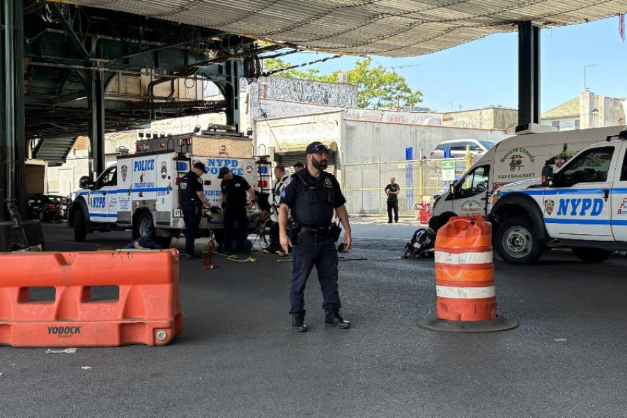 NYPD បានរកឃើញថាមិនមានការខូចខាតដល់ប្រព័ន្ធលូរបស់ Gravesend នៅ Brooklyn បន្ទាប់ពីមនុស្ស 7 នាក់ត្រូវបានគេចាប់បាននៅលើវីដេអូដែលឡើងចេញពីរន្ធ។