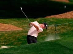 Matt McCarty នាំមុខមួយគ្រាប់នៅ Quail Hollow ខណៈពេលដែល Rory McIlroy តស៊ូដើម្បីរកគ្រាប់បាល់ត្រឡប់មកវិញ
