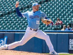 Andrews បង្ហាញខ្លួនជាលើកដំបូង MLB ក្នុងនាមជាលីគធំដំបូងគេនៃសម័យ Alexander Field – Purdue Boilermakers