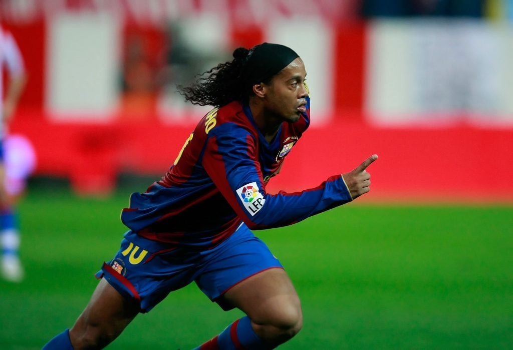 Ronaldinho វីរបុរស Barcelona