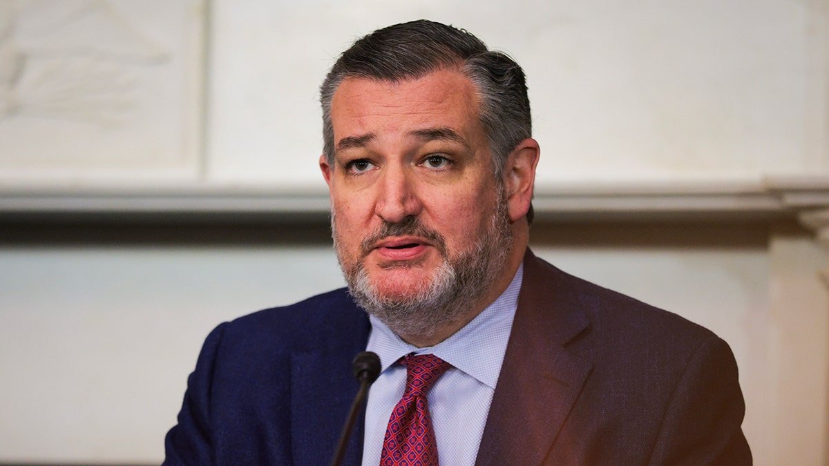 ព្រឹទ្ធសភា Ted Cruz