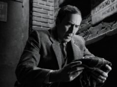 តើយើងជឿឬមិនជឿ Nicolas Cage ក្នុងនាមជាមនុស្សពីងពាង និងចាស់ជរា? ការពិនិត្យឡើងវិញរបស់យើងអំពីស៊េរី
