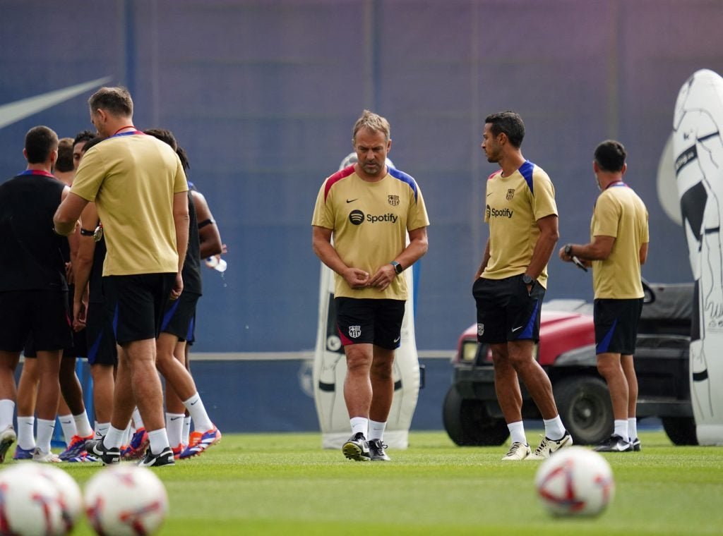 លោក Hansi Flick គ្រូបង្វឹកក្រុម Barcelona