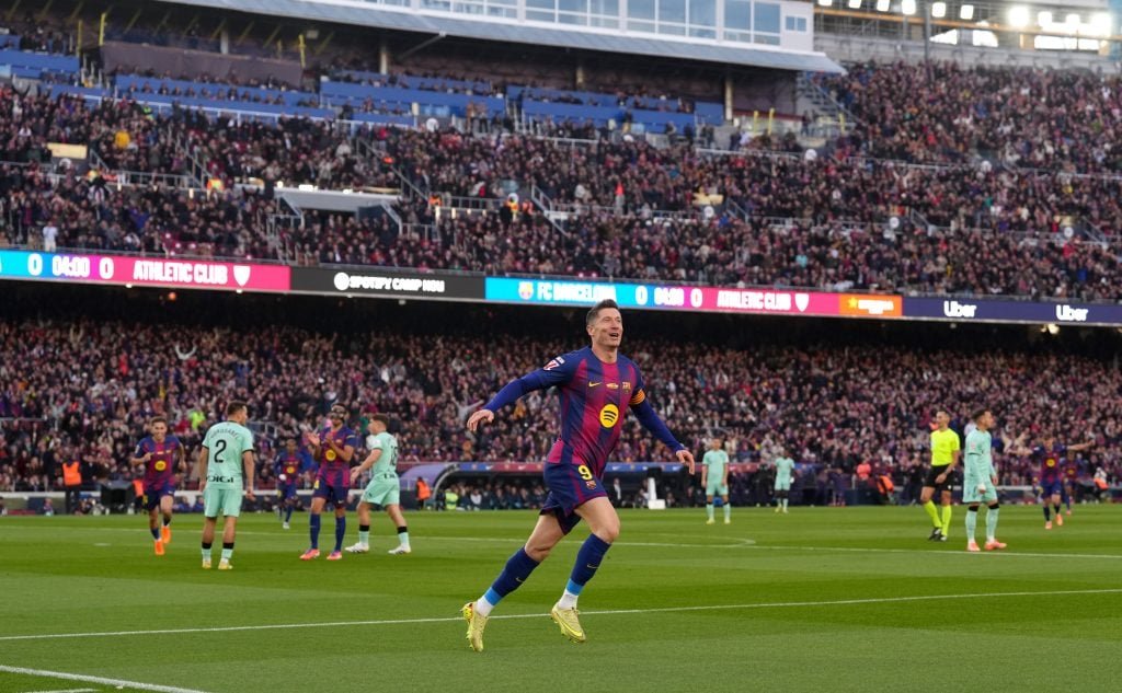 Robert Lewandowski មកពី FC Barcelona