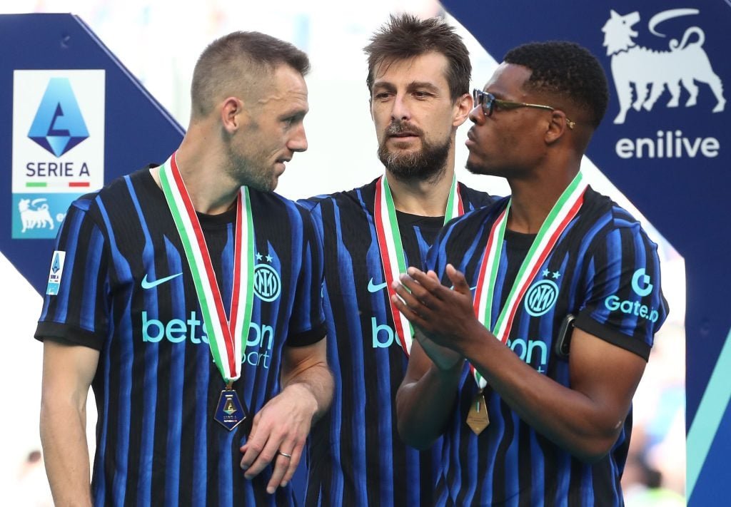 Denzel Dumfries មកពី FC Internazionale