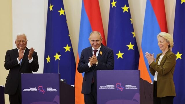 https3A2F2Fimages.euronews.com2Farticles2Fstories2F092F762F292F502F1200x675_cmsv2_5b0f7919.jpeg