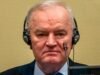 Ratko Mladic ដែលជាឧក្រិដ្ឋជនសង្រ្គាមដែលមានរហស្សនាមថា “អ្នកកាប់សាច់នៃបាល់កង់” អំពាវនាវឱ្យមានការដោះលែងគាត់នៅ “ចុងបញ្ចប់នៃជីវិតរបស់គាត់” ។