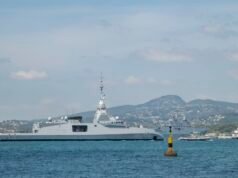 នាវាចម្បាំង Amiral Ronarc’h នៅ Toulon