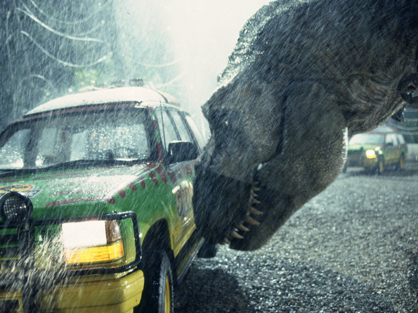 Tyrannosaurus Rex ធ្វើអោយទស្សនិកជនជុំវិញពិភពលោកភ្ញាក់ផ្អើលនៅពេលដែលវាបង្ហាញខ្លួនជាអ្នកប្រឆាំងនៅក្នុង Jurassic Park