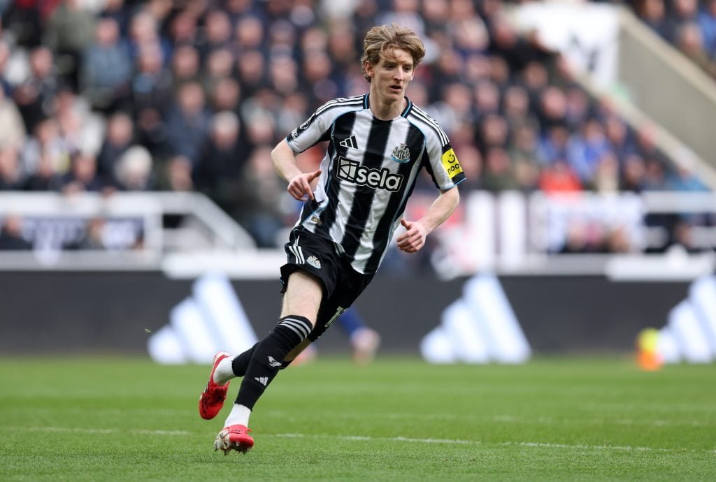 Anthony Gordon កីឡាករ Newcastle United