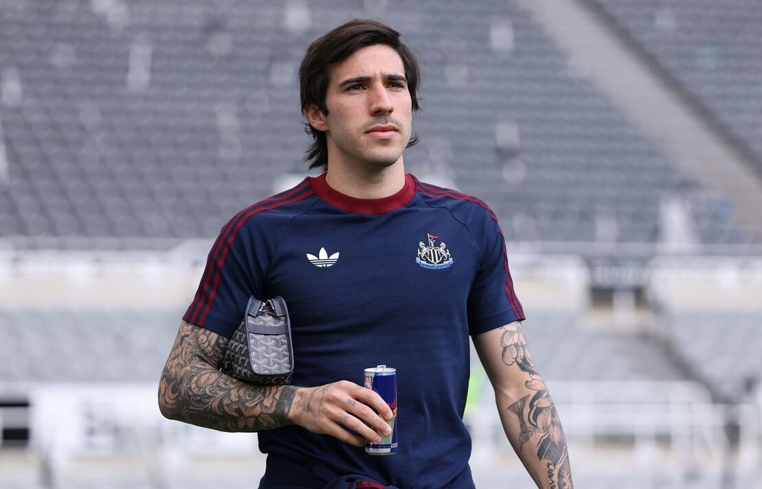 Sandro Tonali អាច​ជា​កីឡាករ​ម្នាក់​ក្នុង​ចំណោម​កីឡាករ​ដែល​ទទួល​បាន​ប្រាក់​ខែ​ច្រើន​ក្នុង​រដូវ​ក្ដៅ