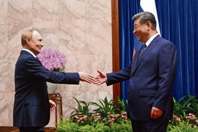 p16-poutine-xi_MAR.jpg