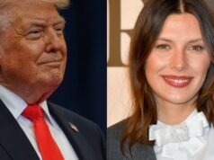 ដូចដែលលោក Donald Trump អមដំណើរ Camille Cerf នៅក្នុងរទេះវាយកូនហ្គោល។