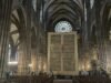 ទីក្រុង Strasbourg ។ កម្ពស់ប្រាំពីរម៉ែត្រ! ទំព័រដ៏ធំមួយពីព្រះគម្ពីរដំបូងរបស់ Gutenberg នៅក្នុងវិហារ