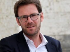 Nicolas Mayer-Rossignol រាយការណ៍ពីការគំរាមកំហែងស្លាប់