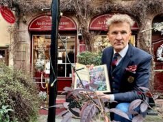 ទីក្រុង Strasbourg ។ Au Fond du Jardin និងការតាំងបង្ហាញដែលផ្តល់រង្វាន់ដោយ IHK