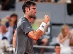 កីឡាវាយកូនបាល់។ Djokovic នៅលើកន្ទេល ការភ្ញាក់ផ្អើលជាច្រើន… រស់ឡើងវិញថ្ងៃ Roland Garros នៅថ្ងៃសុក្រ