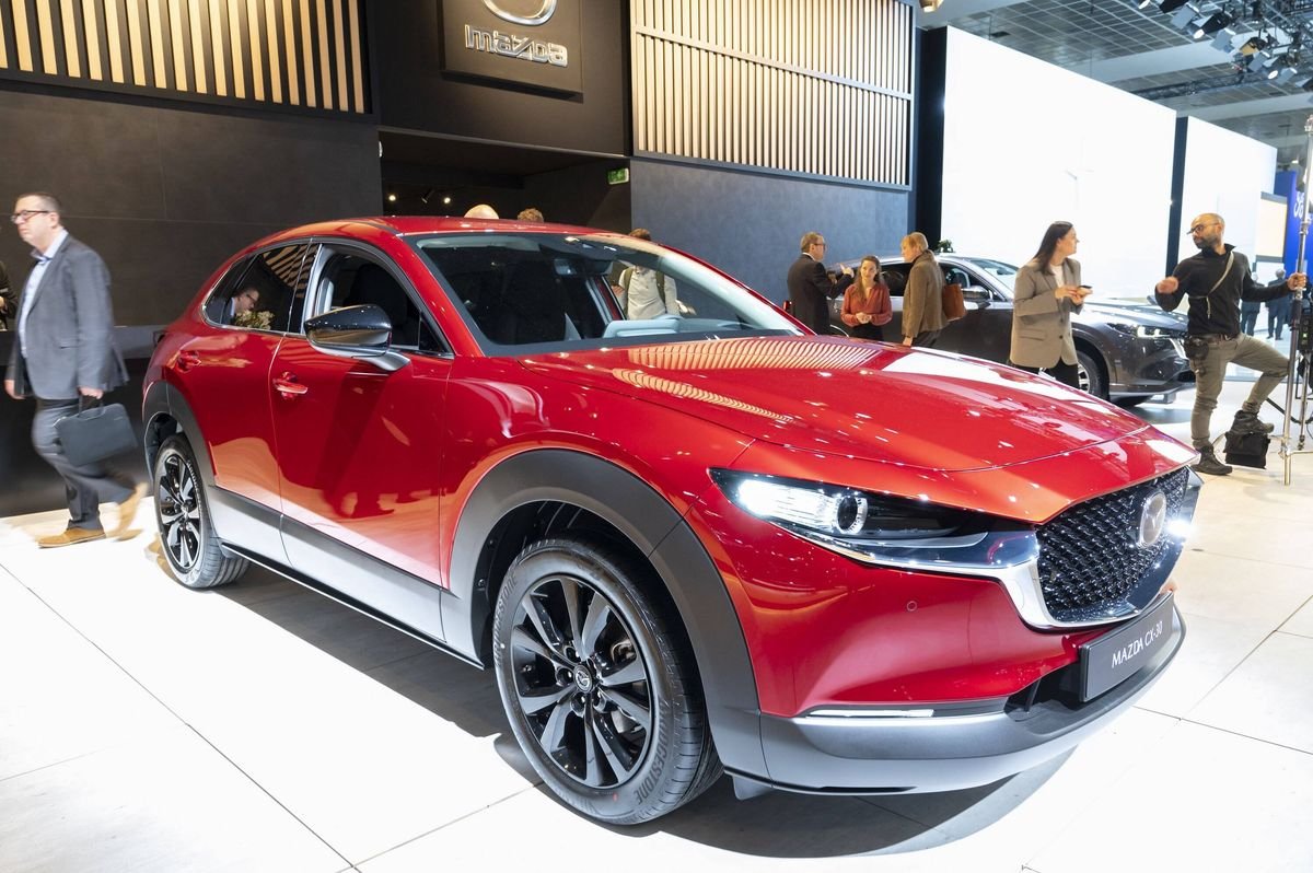 រថយន្ត Mazda CX-30