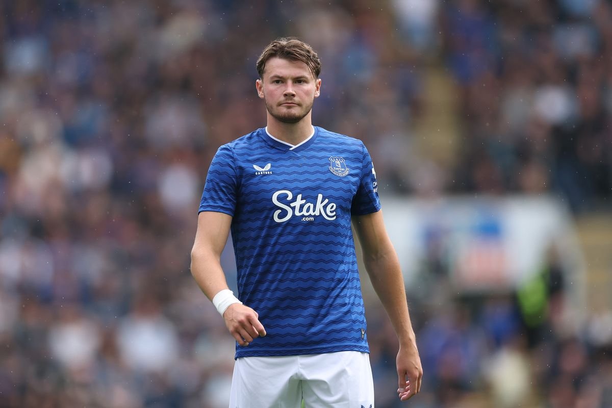 Nathan Patterson មកពី Everton 