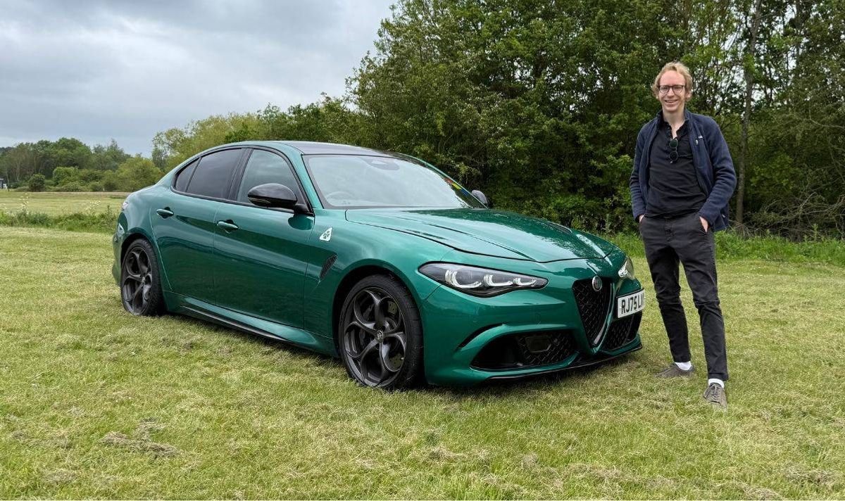 Christopher Sharp ជាមួយ Alfa Romeo Giulia