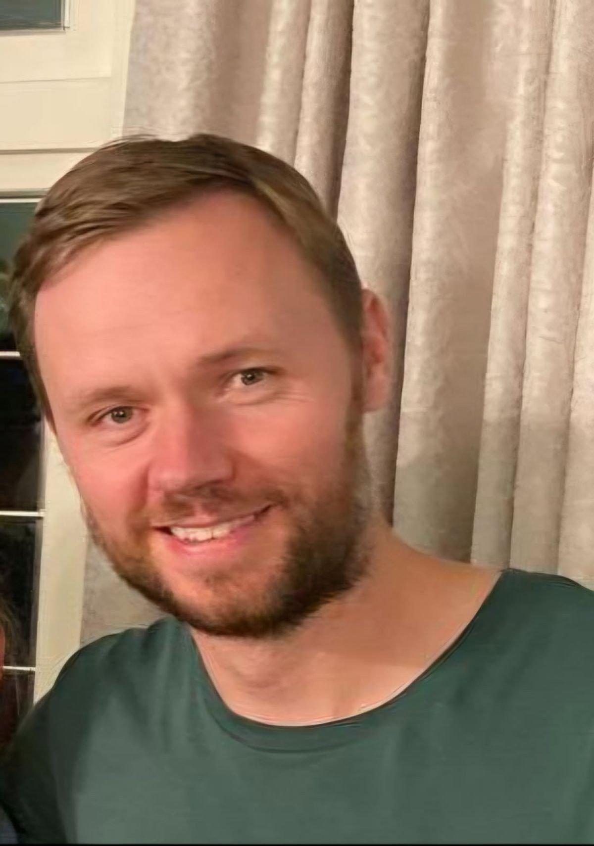     មេបញ្ជាការរង Chris Gayson'